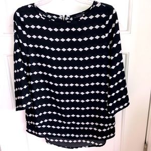 The Limited super chic blouse with layered bottom and zip back